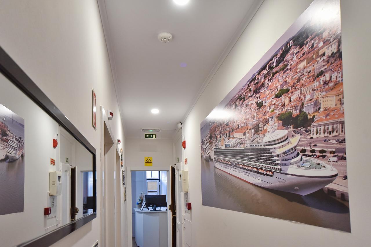 Train Lisbon Hostel Esterno foto
